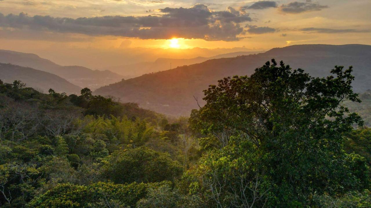 Хостел La Hacienda Сан-Хиль Экстерьер фото
